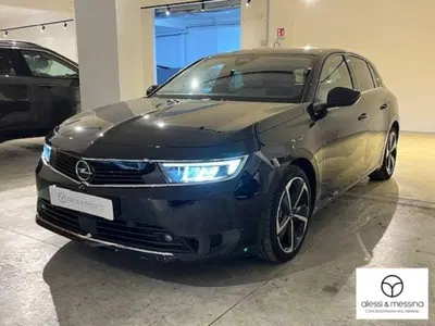Opel Astra 1.6 Hybrid 180 CV AT8 Business Elegance del 2022 usata a Caltagirone
