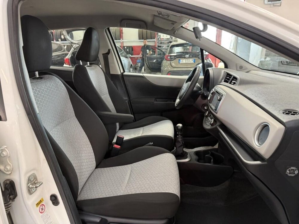 Toyota Yaris usata a Monza e Brianza (9)