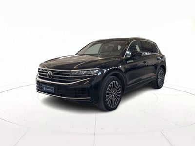 Volkswagen Touareg 3.0 V6 tsi ehybrid Elegance 381cv auto del 2023 usata a Arzignano