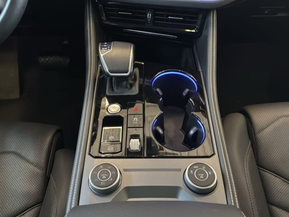Volkswagen Touareg usata a Vicenza (10)