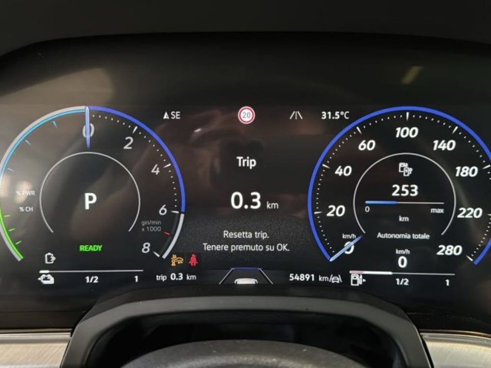 Volkswagen Touareg usata a Vicenza (11)