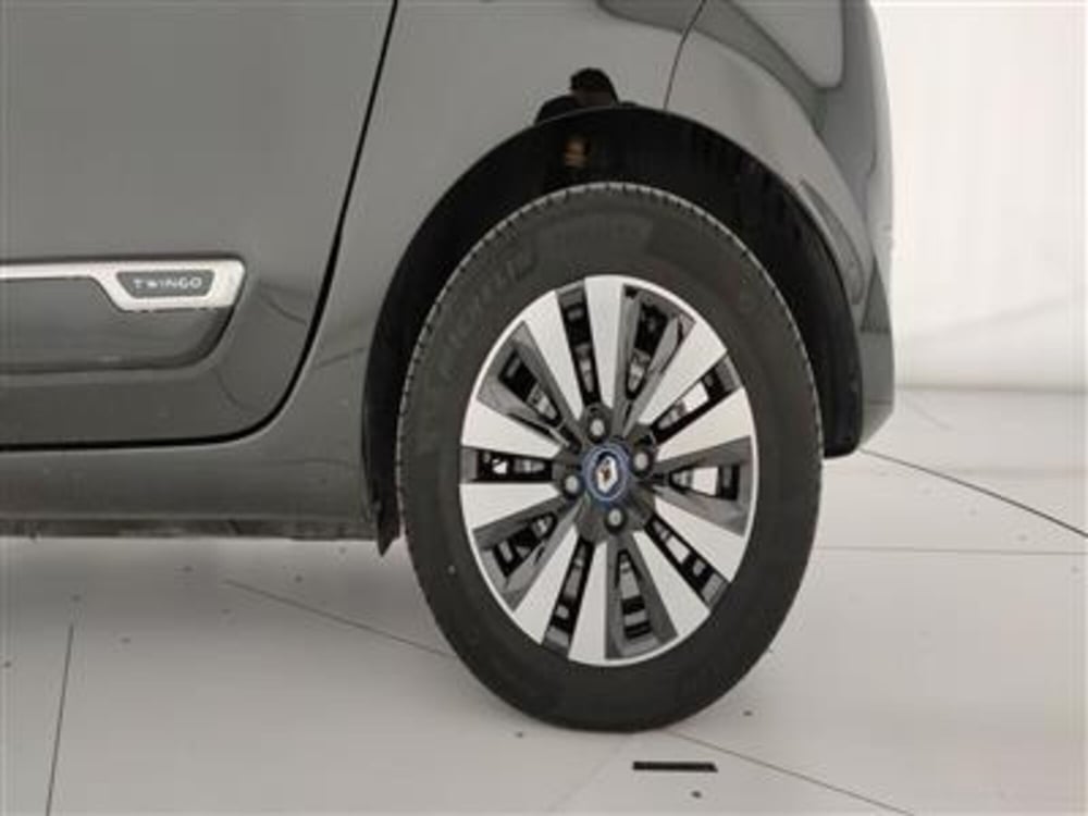 Renault Twingo usata a Bari (12)