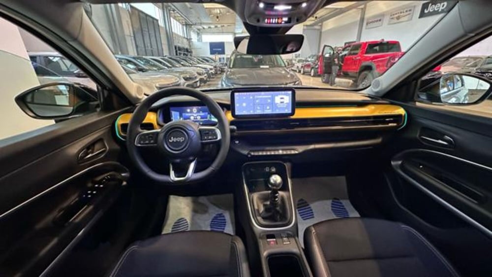 Jeep Avenger nuova a Reggio Emilia (16)