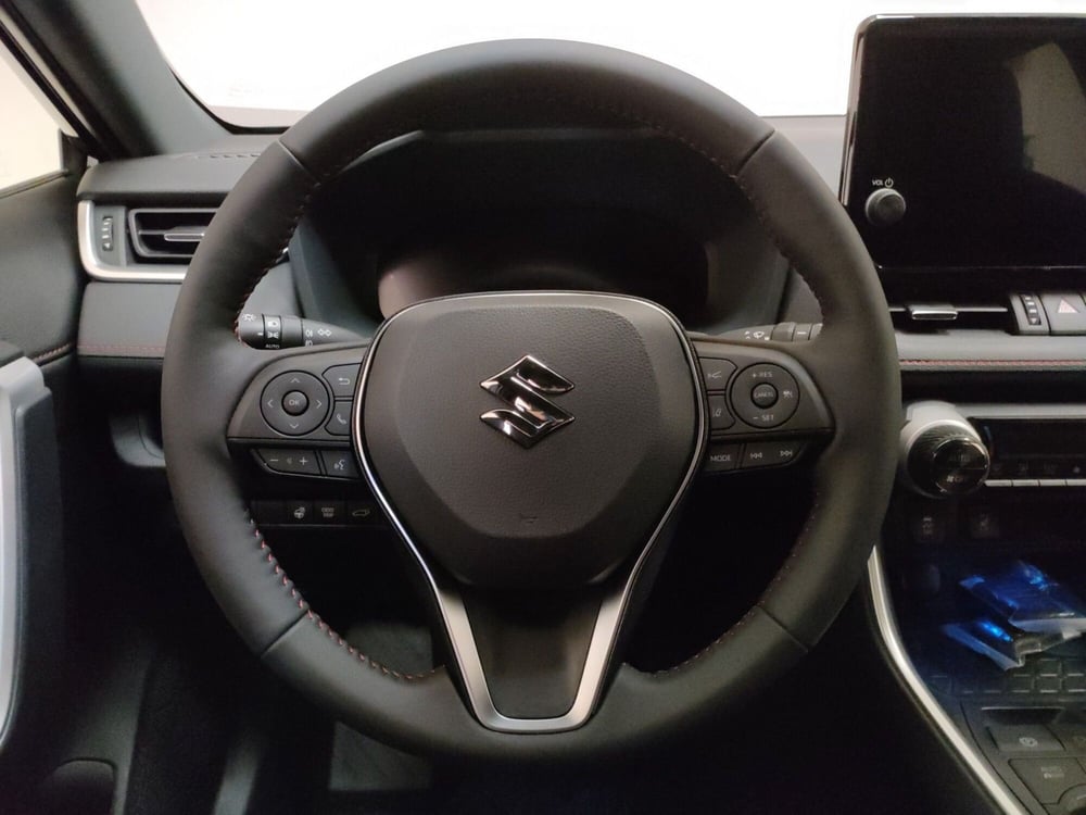 Suzuki Across nuova a Teramo (17)