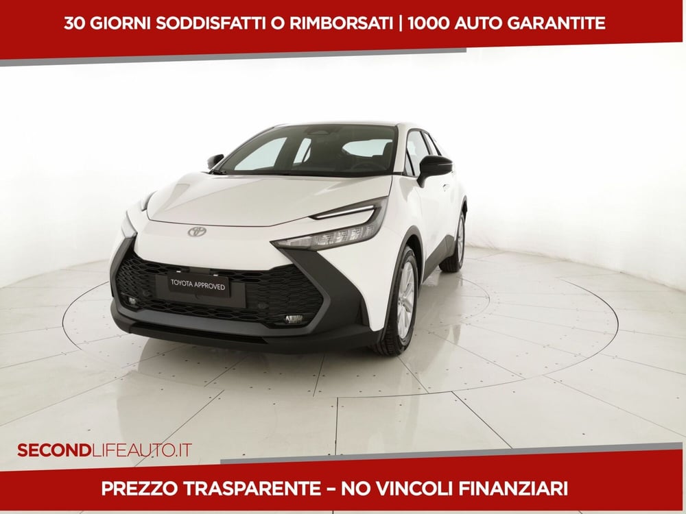 Toyota Toyota C-HR nuova a Roma