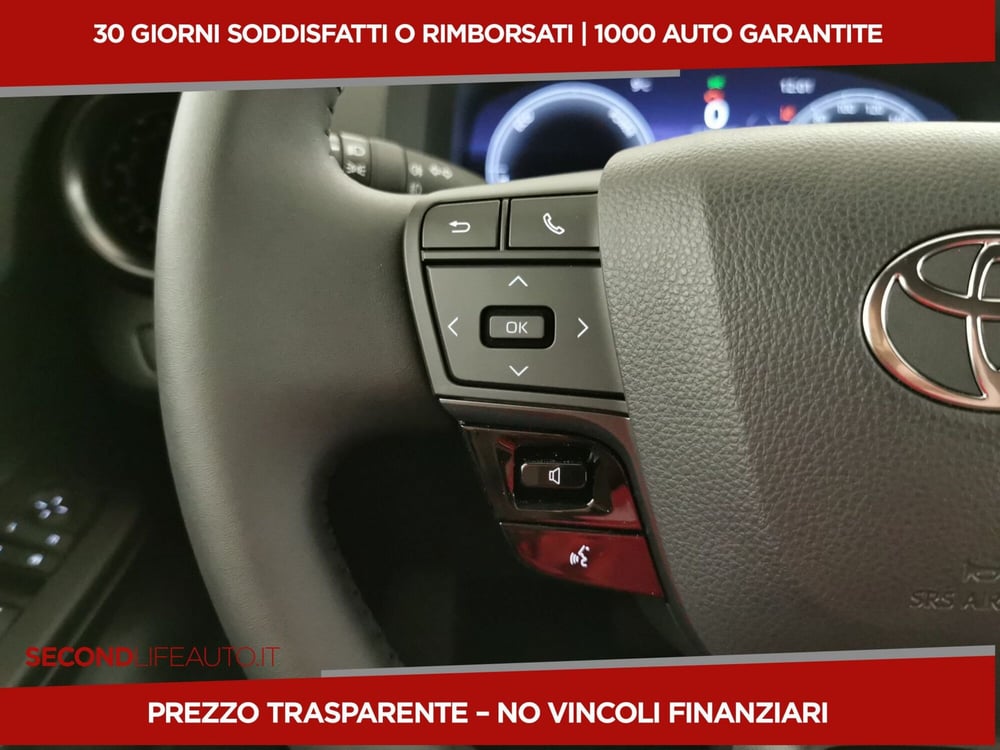 Toyota Toyota C-HR nuova a Roma (15)