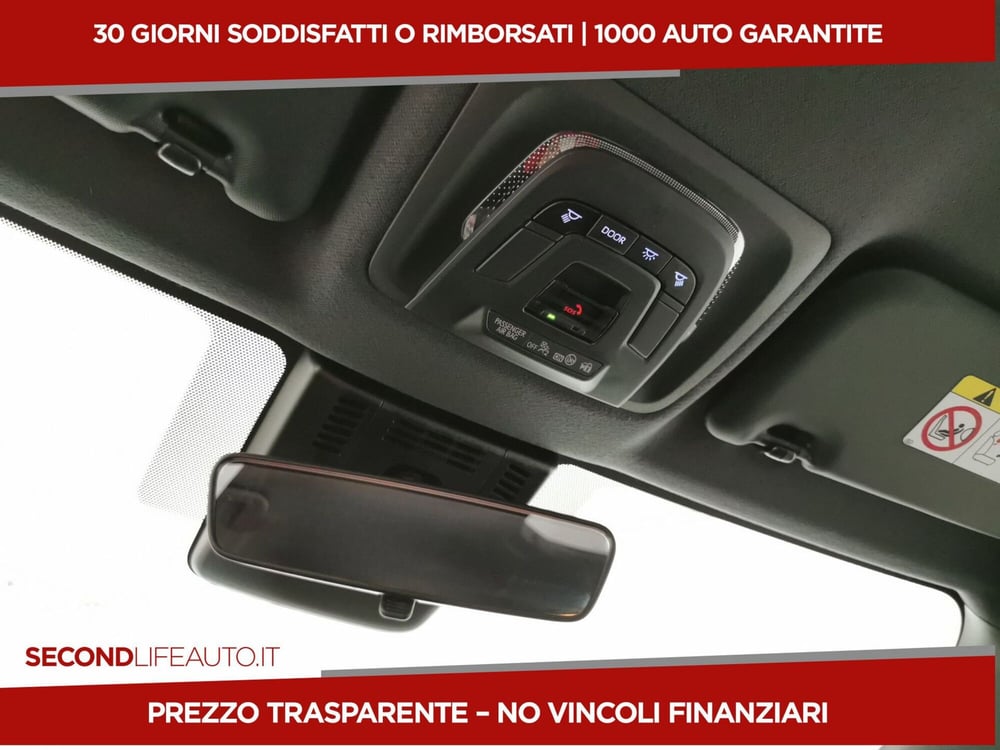 Toyota Toyota C-HR nuova a Roma (18)