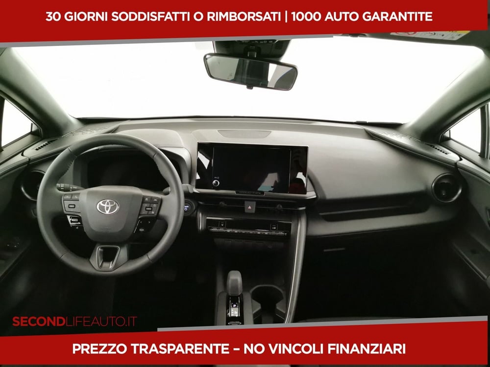 Toyota Toyota C-HR nuova a Roma (8)