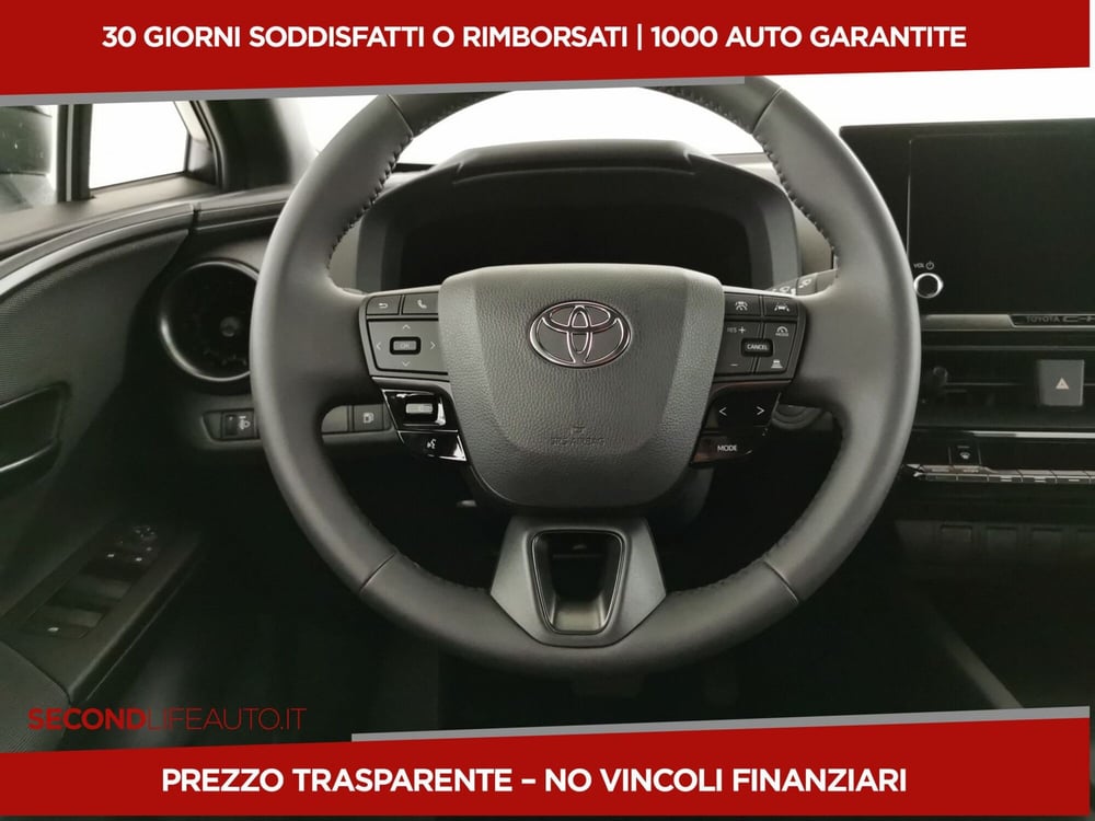 Toyota Toyota C-HR nuova a Roma (9)