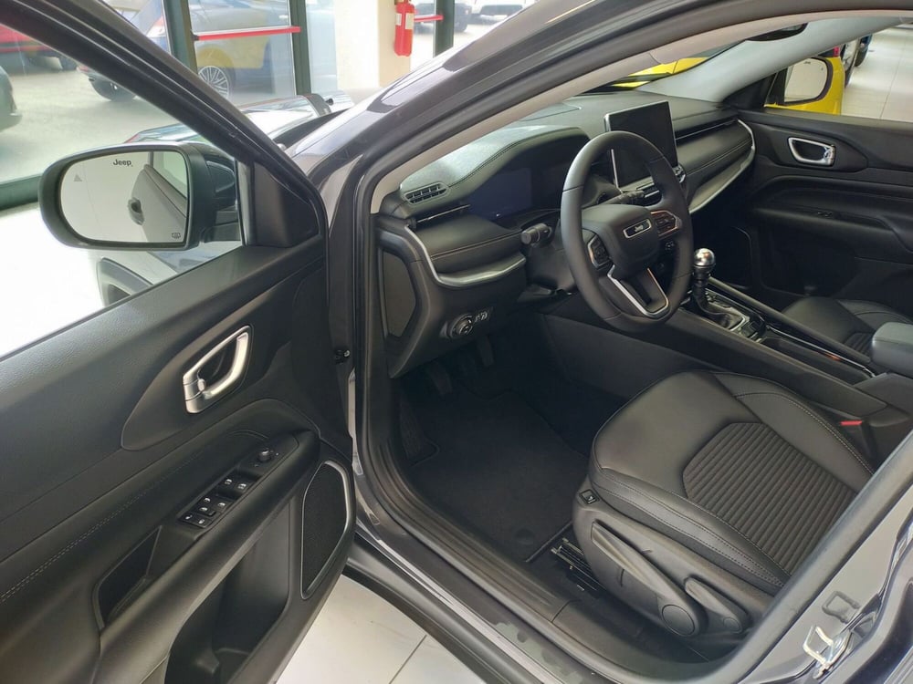 Jeep Compass nuova a Reggio Emilia (9)