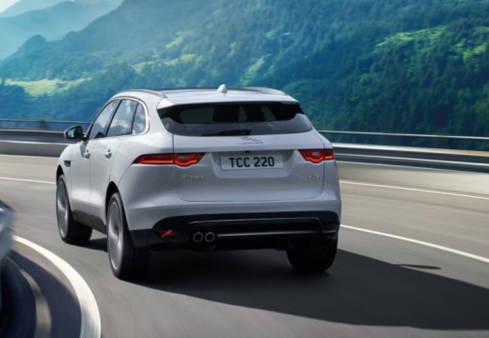 Jaguar F-Pace usata a Parma (9)