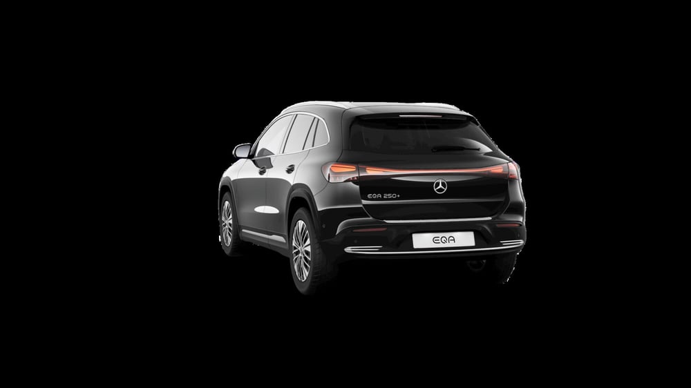 Mercedes-Benz EQA nuova a Milano (3)