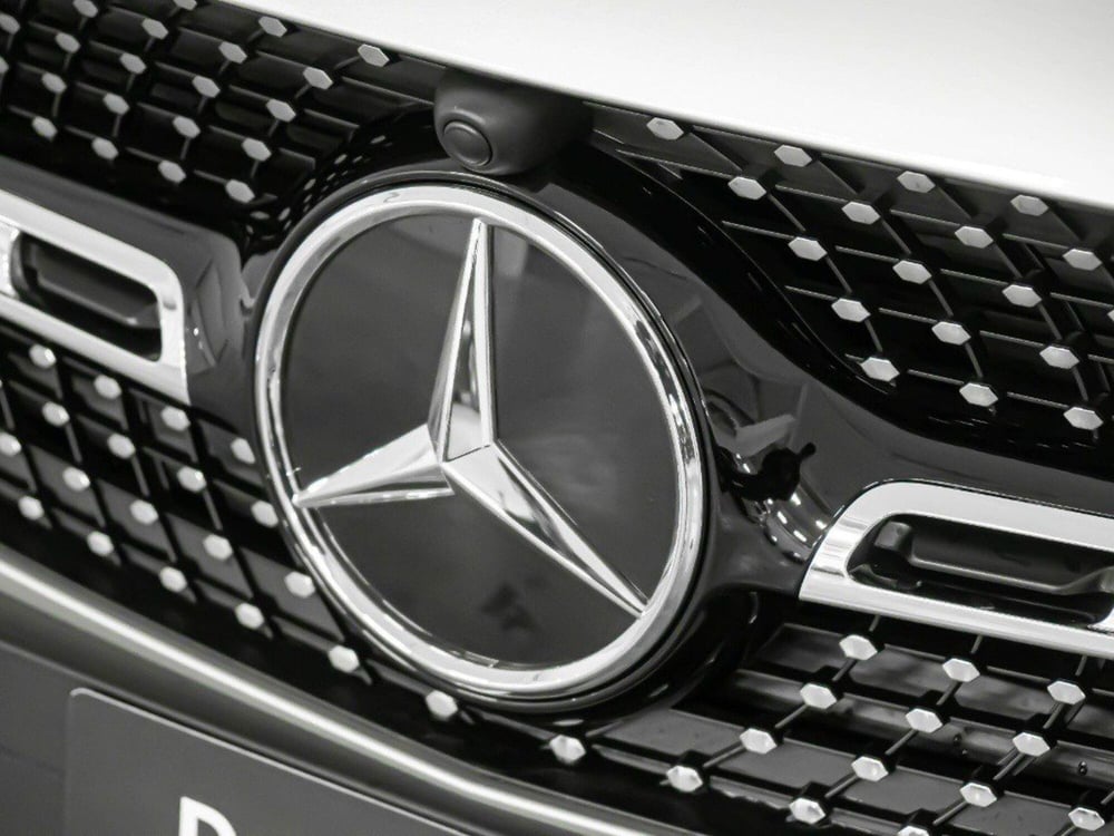 Mercedes-Benz GLA SUV nuova a Macerata (2)