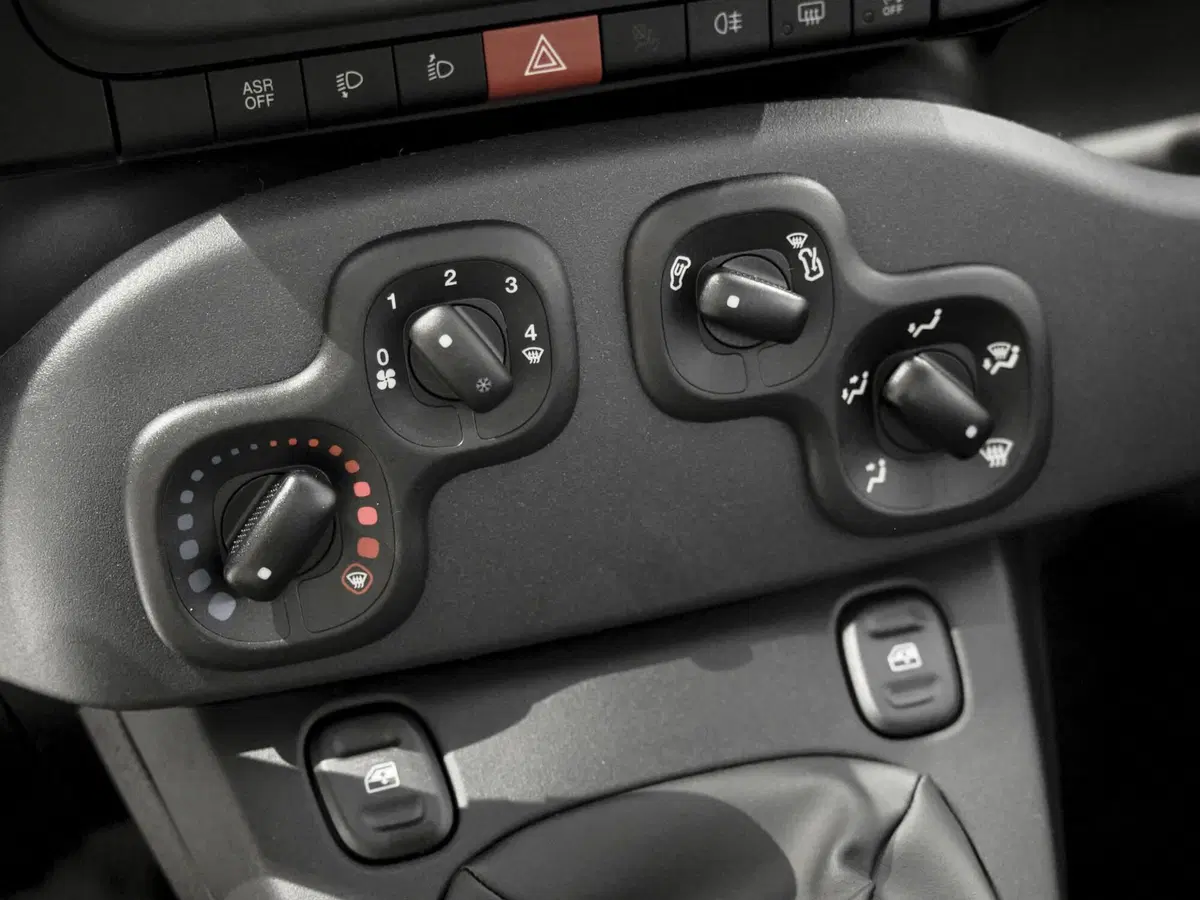 Fiat Panda Cross nuova a Prato (6)