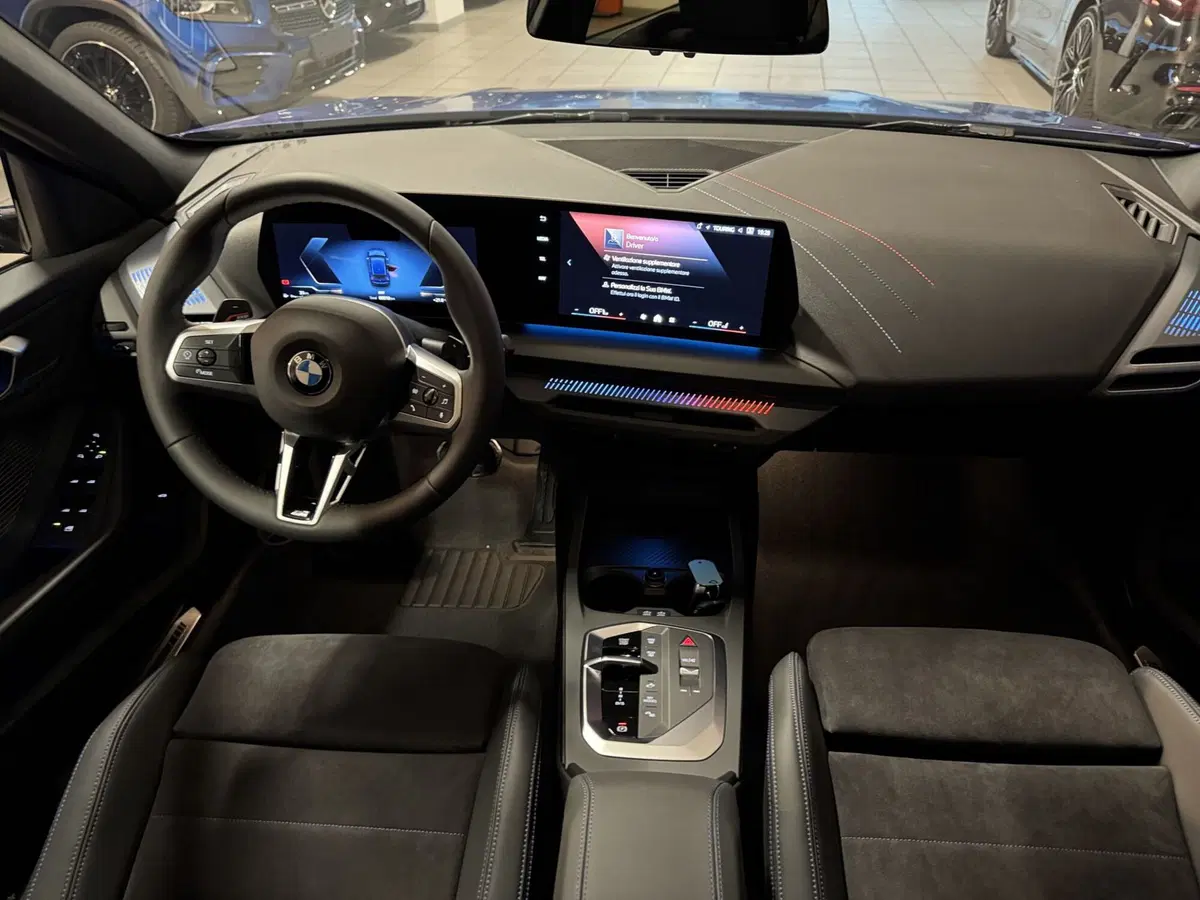 BMW Serie 1 nuova a Messina (12)