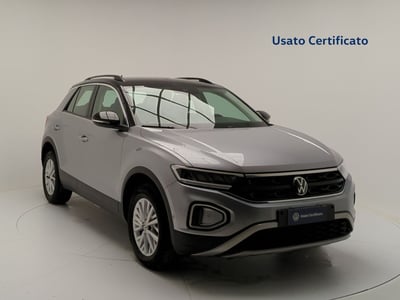Volkswagen T-Roc 2.0 tdi Life 115cv del 2023 usata a Pratola Serra