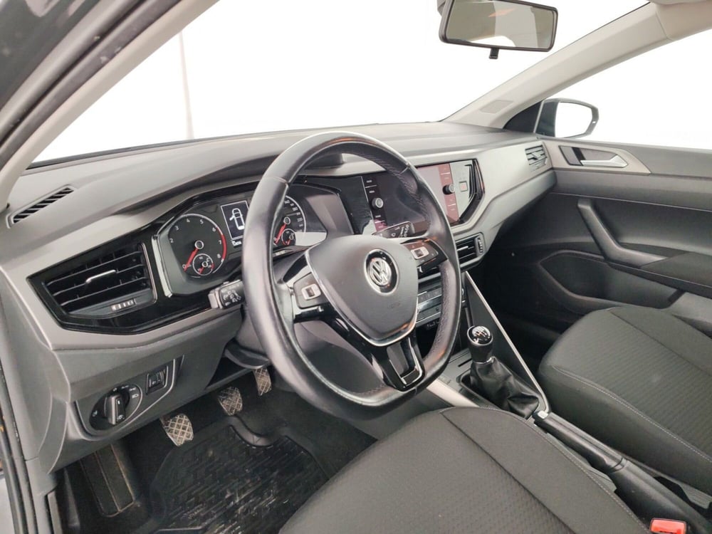 Volkswagen Polo usata a Massa-Carrara (8)