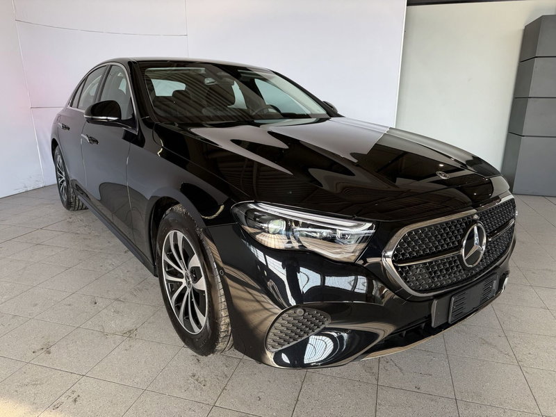 Mercedes-Benz Classe E usata a Milano (15)