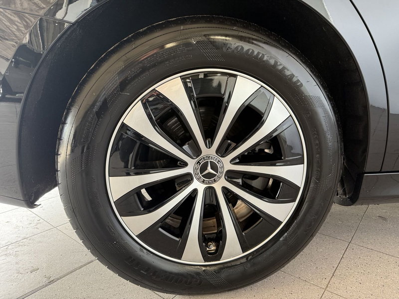 Mercedes-Benz Classe E usata a Milano (18)