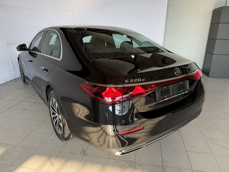 Mercedes-Benz Classe E usata a Milano (5)