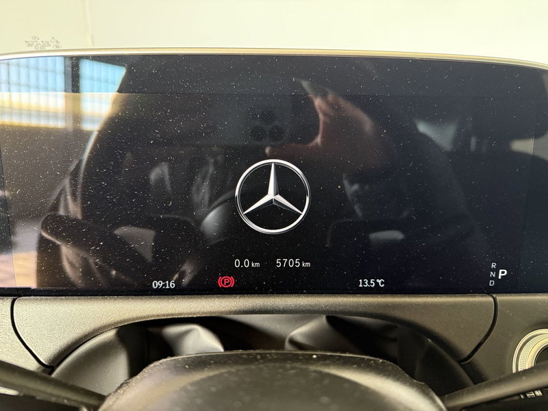 Mercedes-Benz Classe E usata a Milano (9)