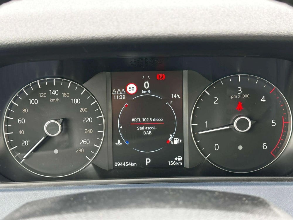 Land Rover Range Rover Velar usata a Siena (10)