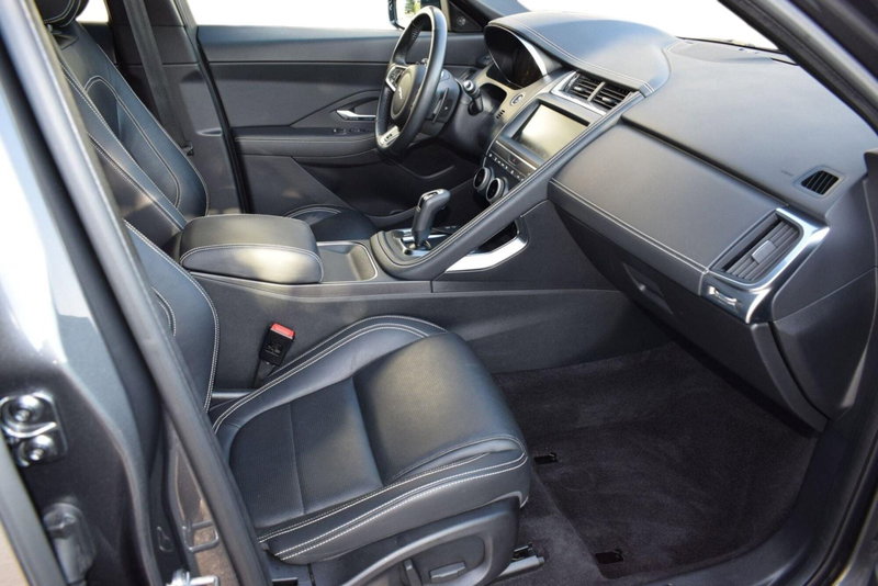 Jaguar E-Pace usata a Cuneo (3)