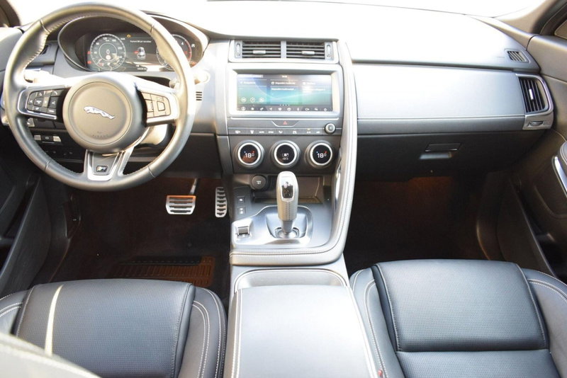 Jaguar E-Pace usata a Cuneo (4)