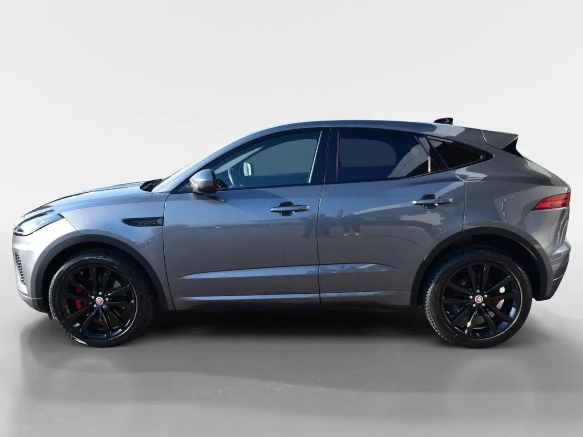 Jaguar E-Pace usata a Cuneo (6)