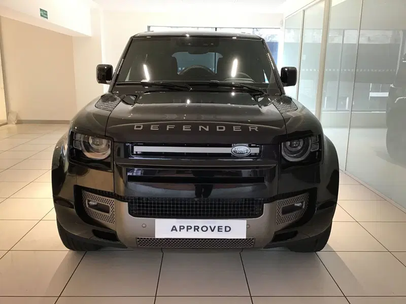 Land Rover Defender nuova a Genova (7)