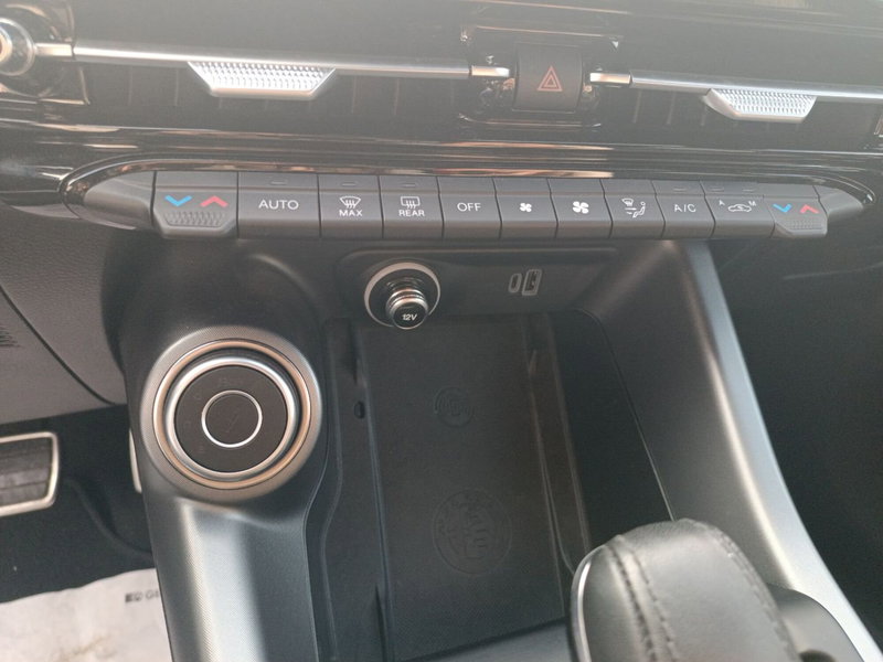 Alfa Romeo Tonale usata a Latina (12)