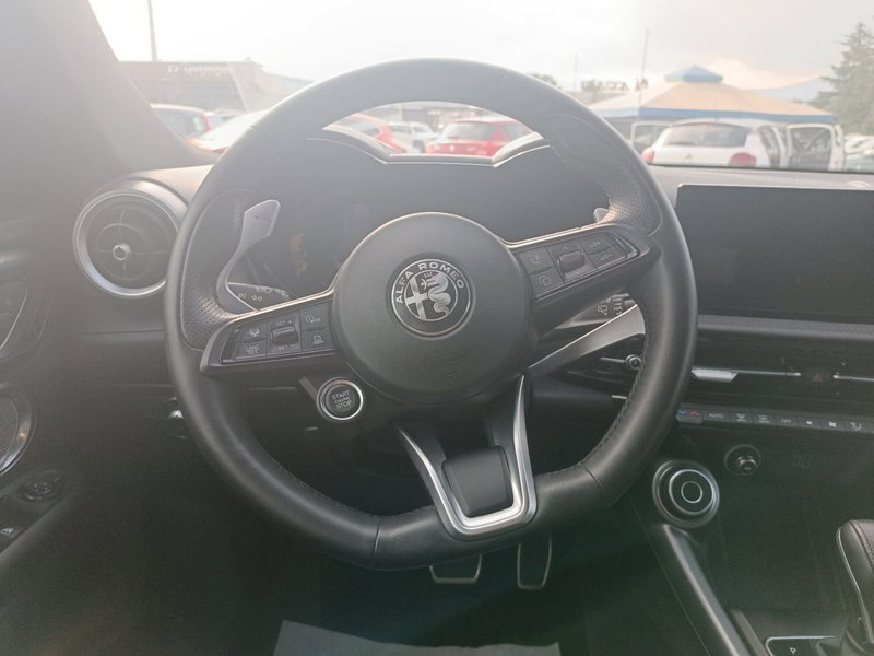 Alfa Romeo Tonale usata a Latina (7)