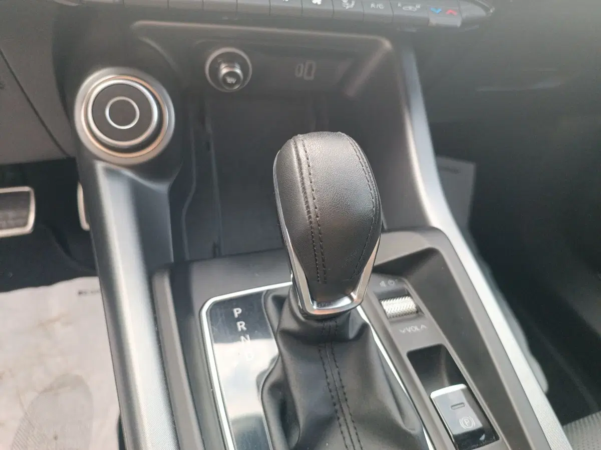 Alfa Romeo Tonale usata a Latina (9)