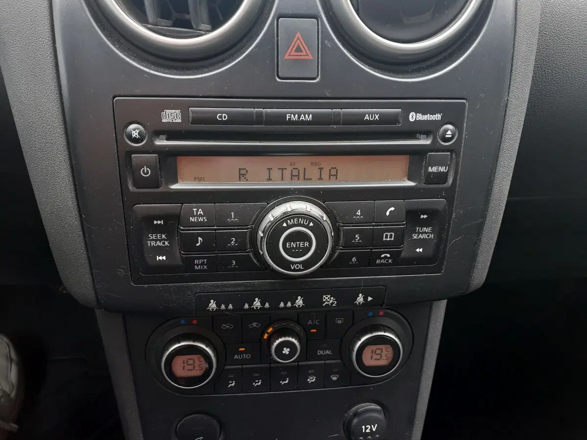 Nissan Qashqai usata a Modena (10)