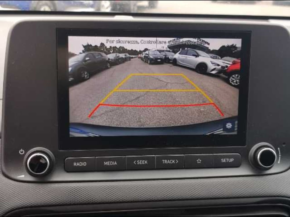 Hyundai Kona usata a Roma (17)