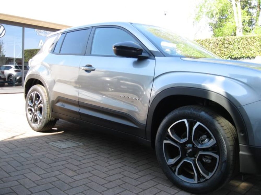 Jeep Avenger nuova a Monza e Brianza (9)