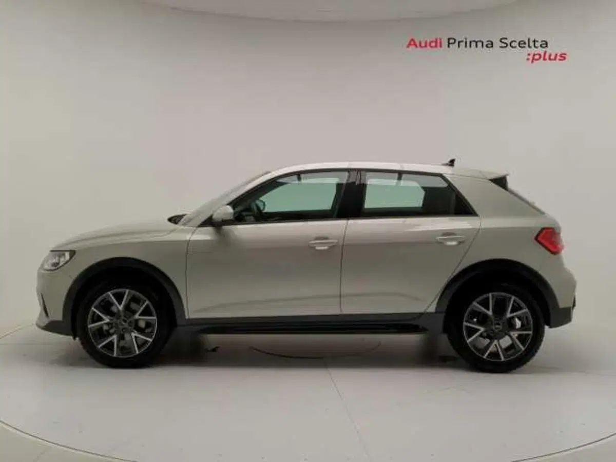 Audi A1 allstreet usata a Avellino (4)
