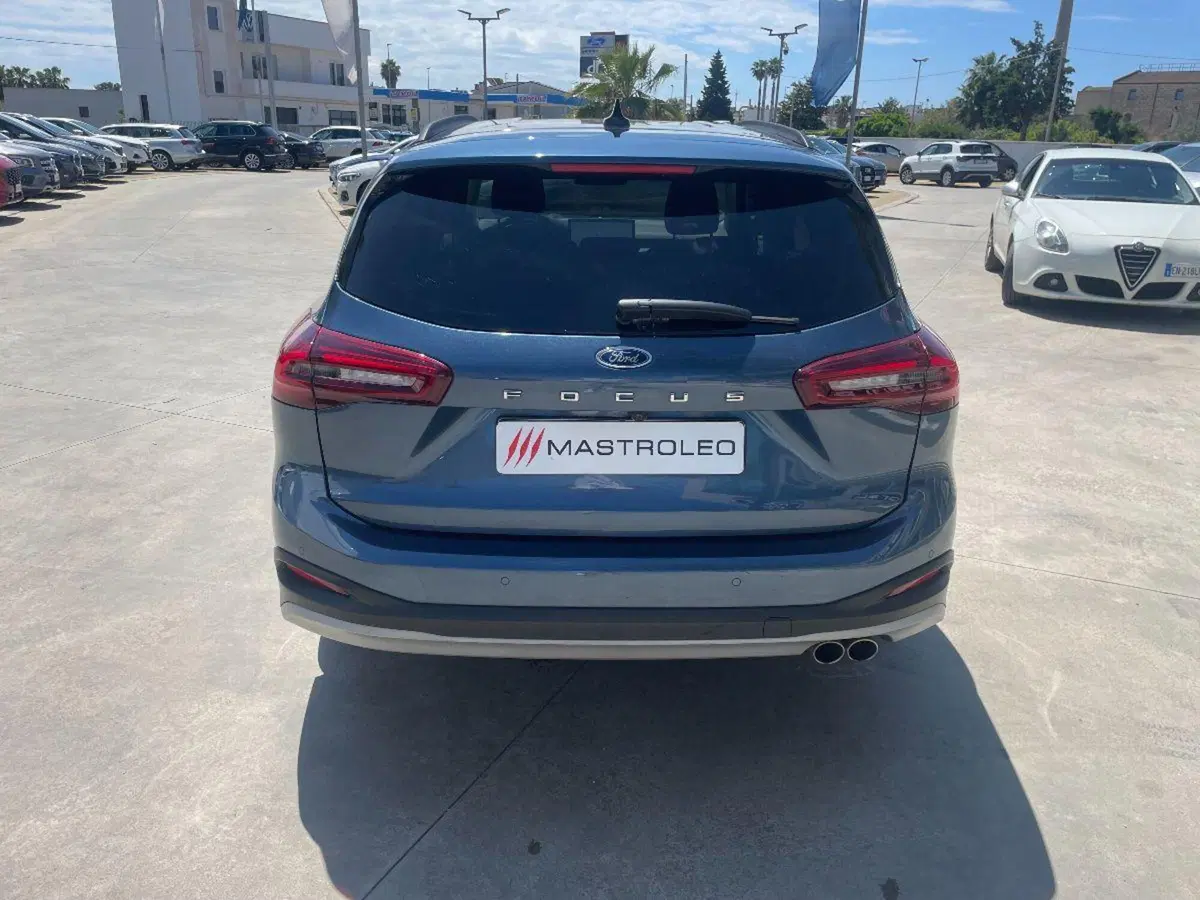 Ford Focus Station Wagon usata a Lecce (12)