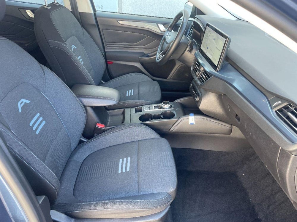 Ford Focus Station Wagon usata a Lecce (17)