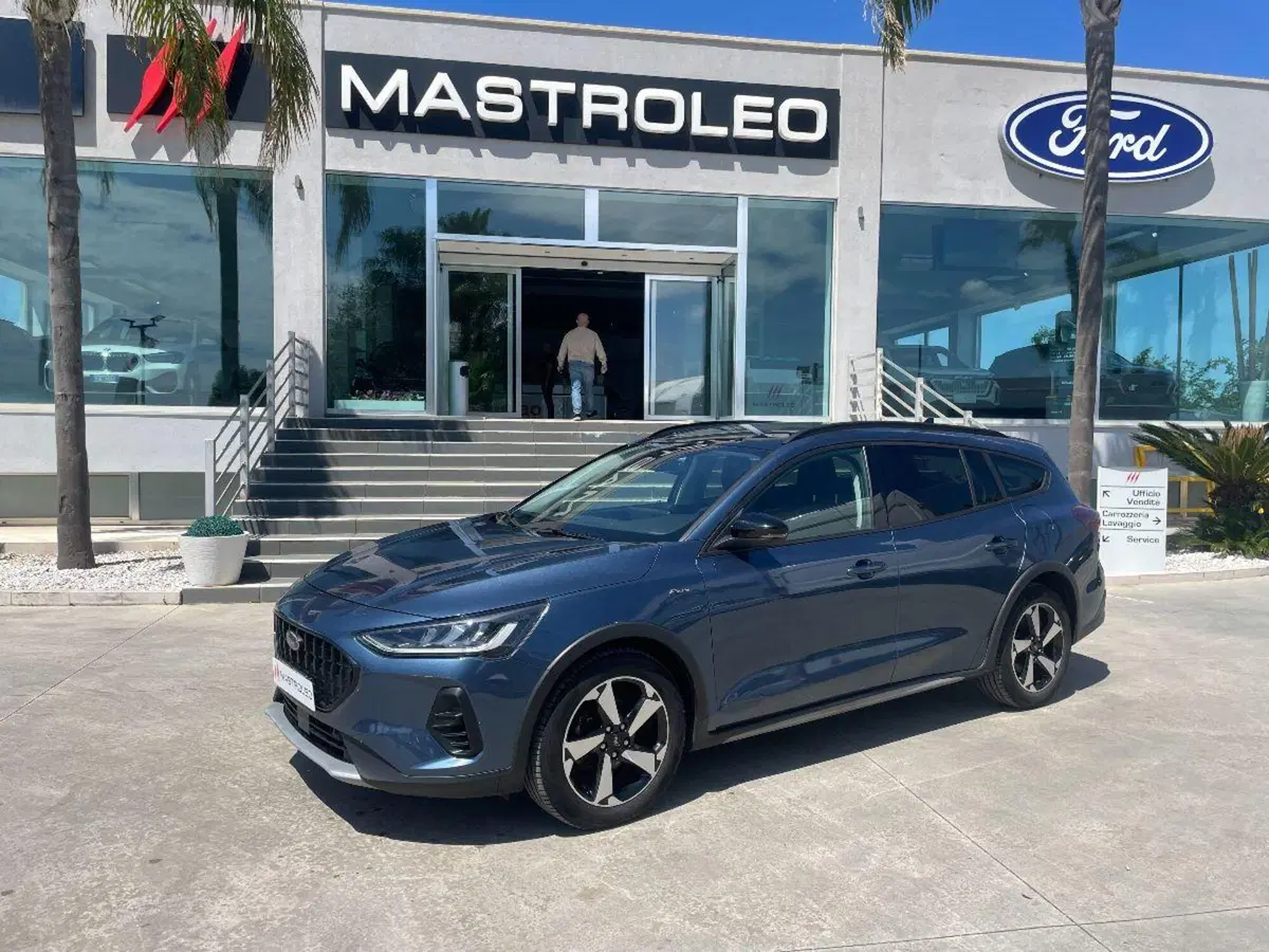 Ford Focus Station Wagon usata a Lecce (2)