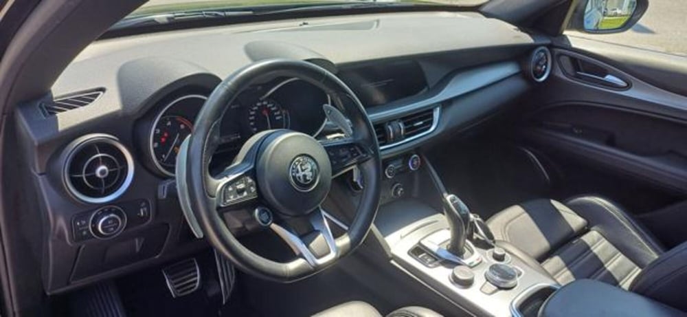 Alfa Romeo Stelvio usata a Padova (11)