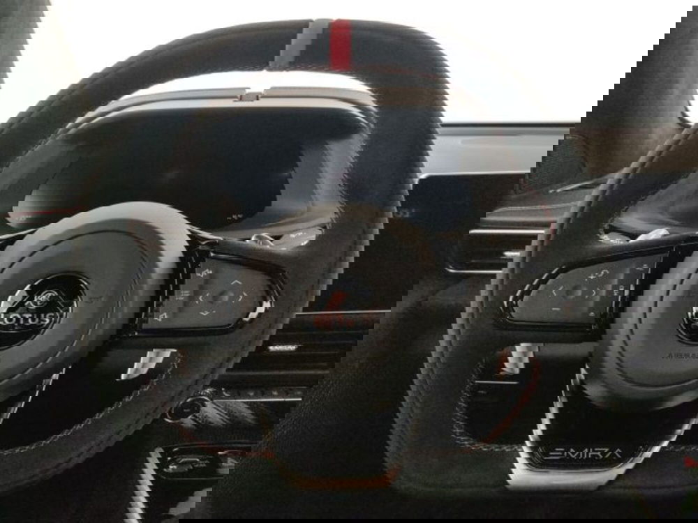 Lotus Emira nuova a Modena (13)