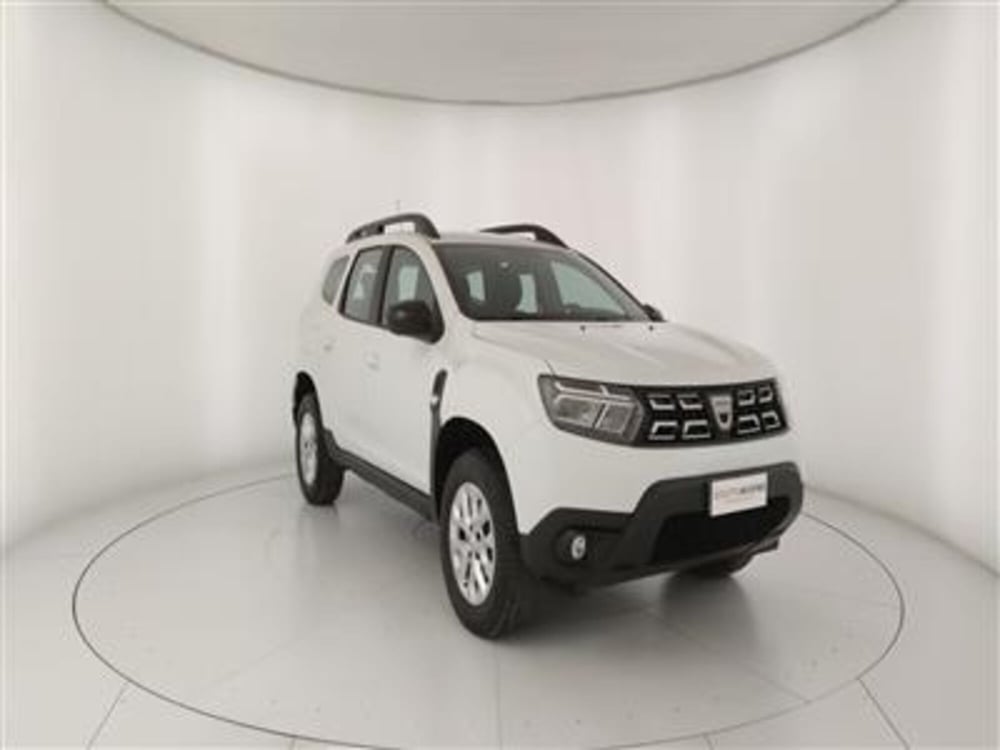 Dacia Duster usata a Bari (11)
