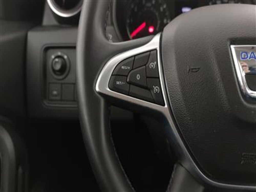 Dacia Duster usata a Bari (15)