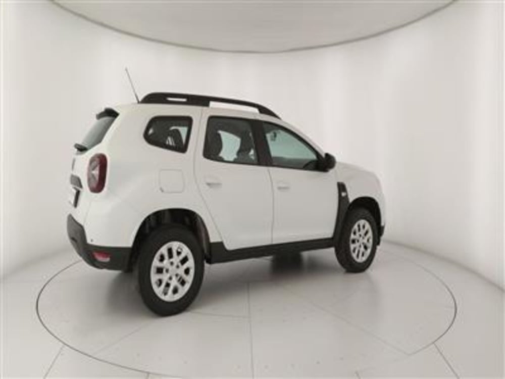 Dacia Duster usata a Bari (8)