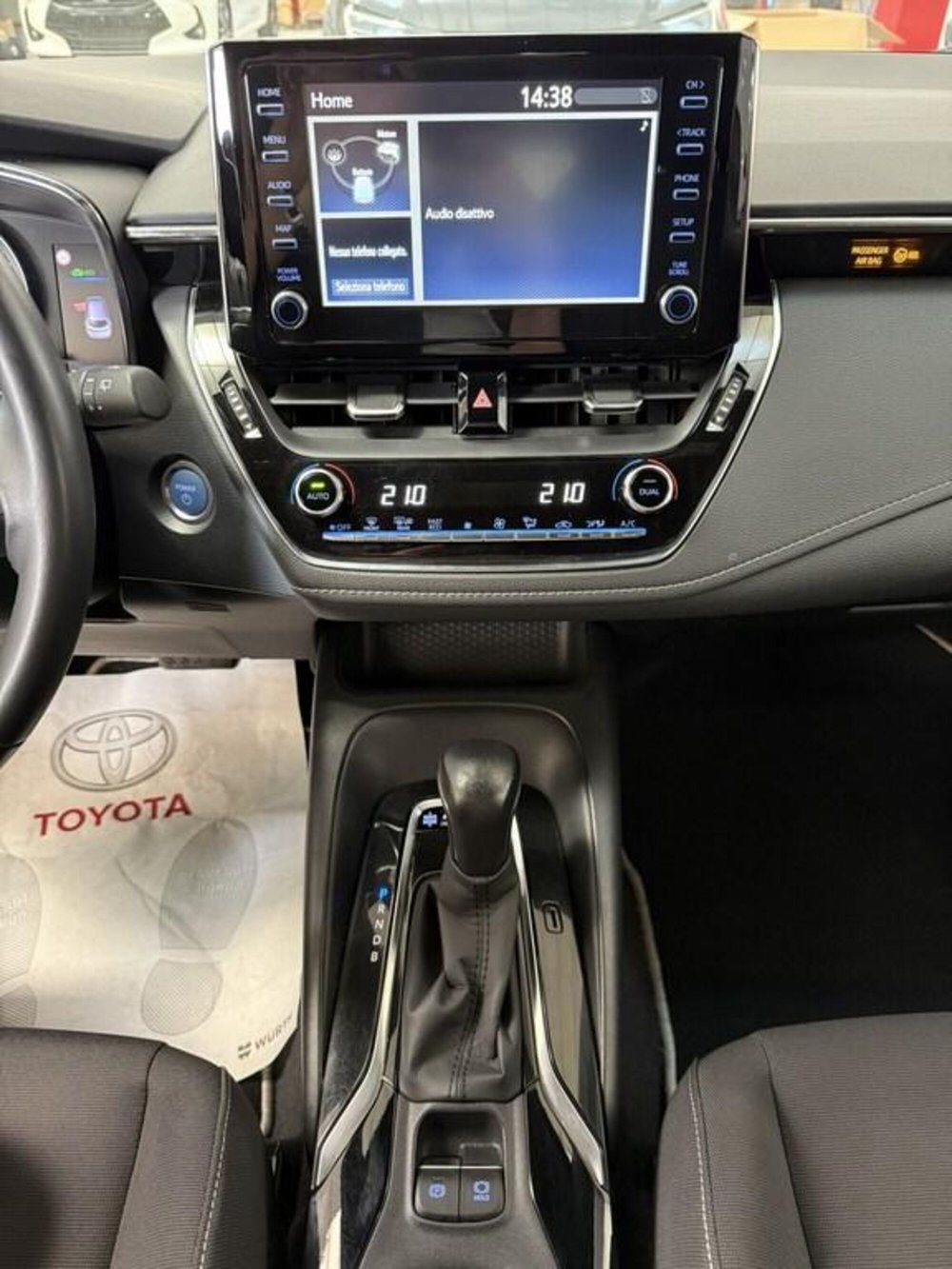 Toyota Corolla Touring Sports usata a Monza e Brianza (13)
