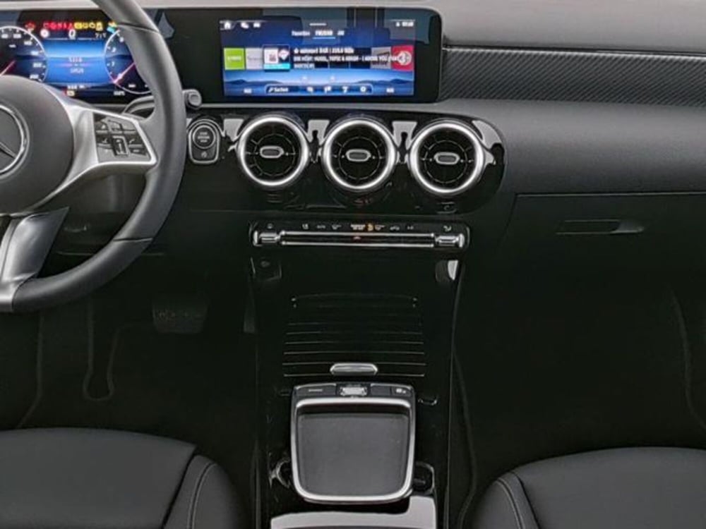 Mercedes-Benz Classe A usata a Milano (6)