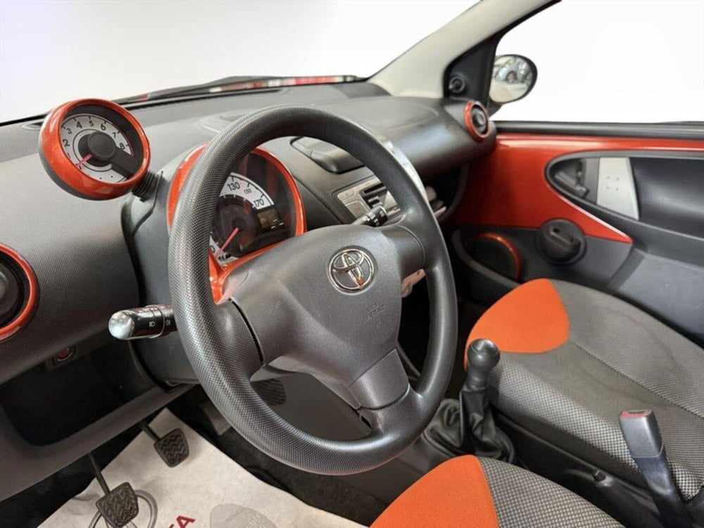 Toyota Aygo usata a Monza e Brianza (11)