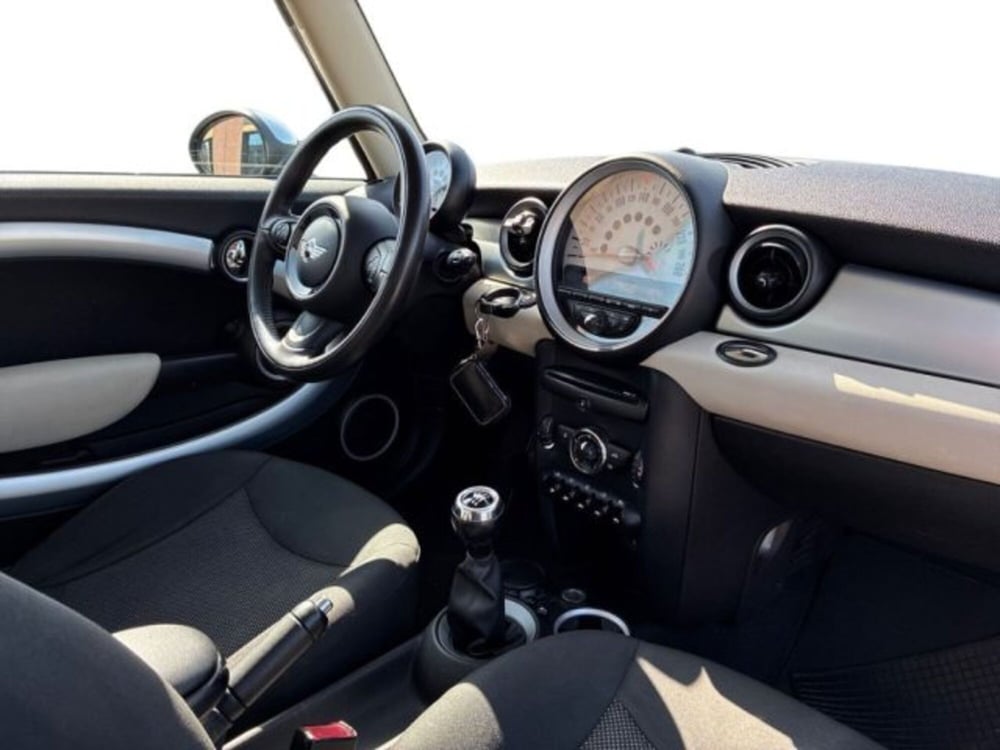 MINI Mini usata a Ancona (15)