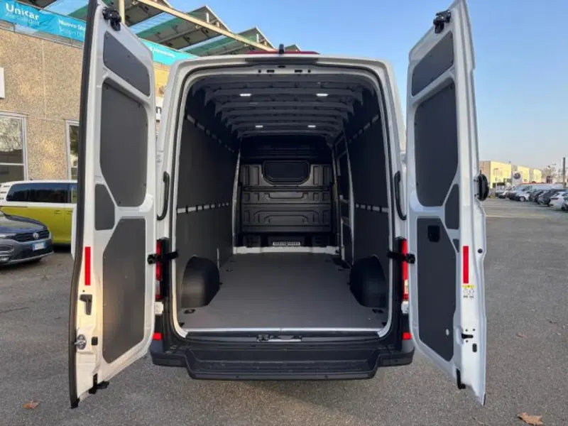 Volkswagen Veicoli Commerciali Crafter Furgone nuova a Cuneo (7)
